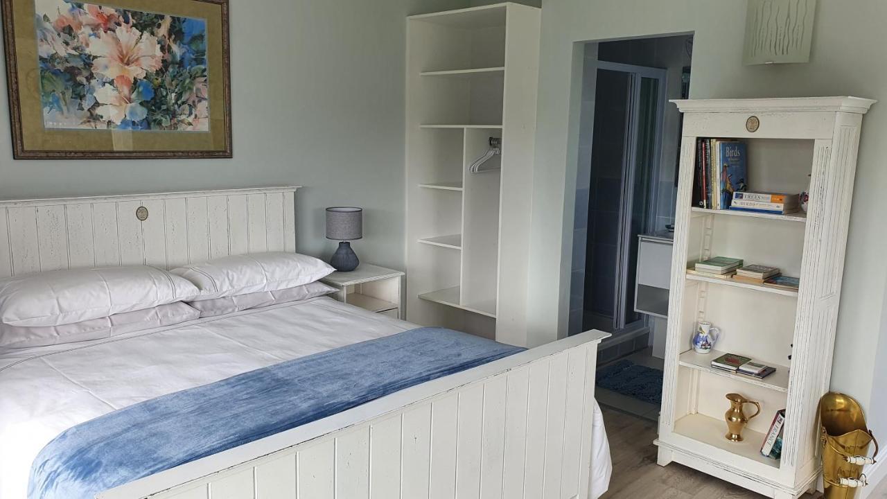 Modern Solar Powered 1 Bed Studio Apartment With Amazing Views Plettenberg Bay Eksteriør billede